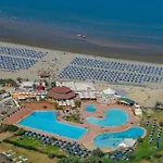 Fiordo Topazio Vila Albarella Island